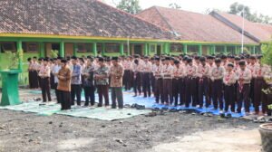MTs Negeri 2 Pemalang Gelar Jum’at Religi Kliwonan (JRK), Khusyuk Laksanakan Sholat Istisqa’ dan Doa Bersama